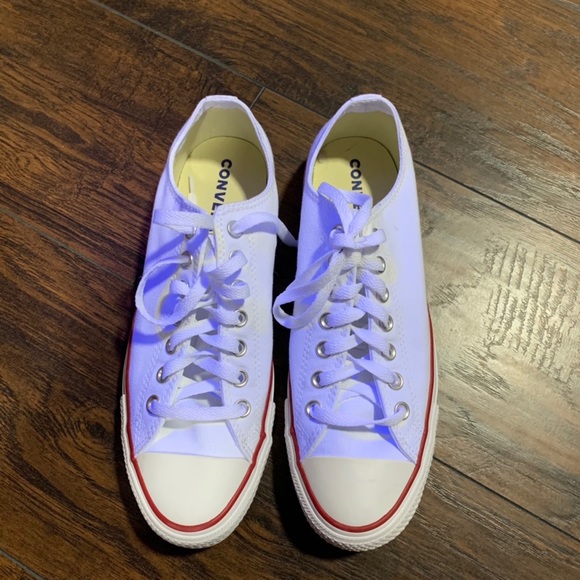 White Converse - Picture 2 of 4